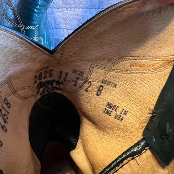 Tony Lama Men’s Roper style boot, genuine leather, minimal wear, made in the USA - Picture 4 of 4